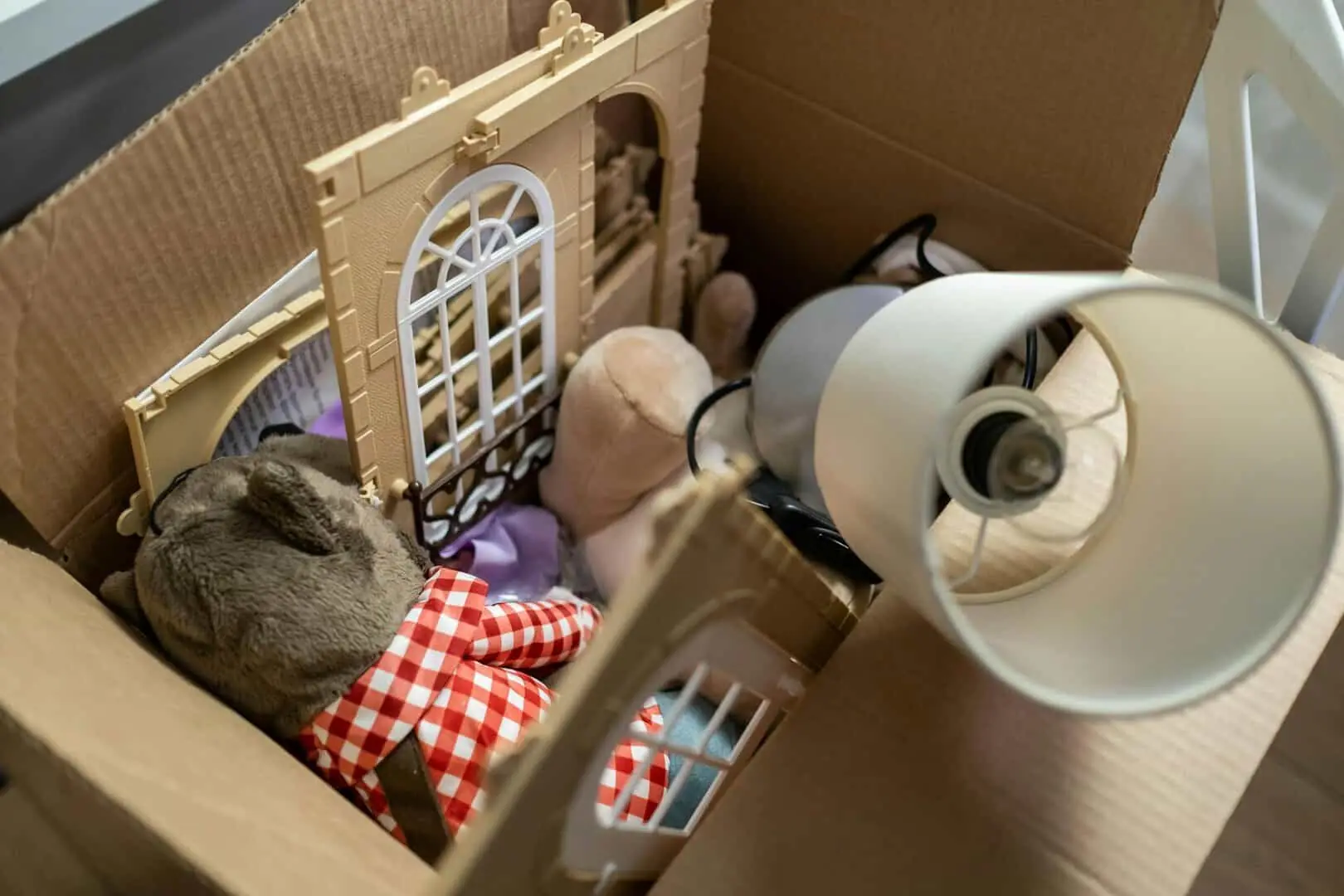 child’s treasure box for moving