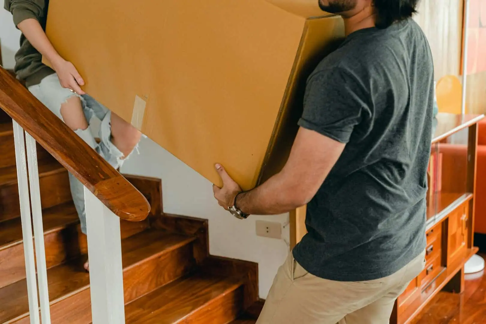 How to Lift Heavy Objects Safely? – Expert Guide & Tips