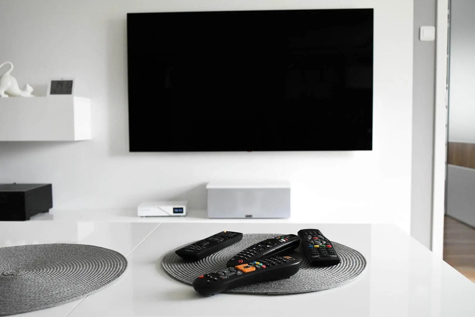 How to Pack a TV for Moving: Step-by-Step Guide
