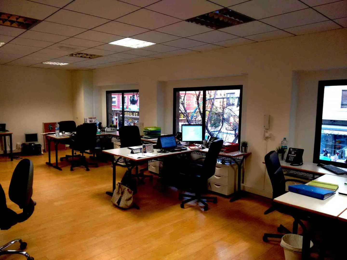Office Removals: Shepherds Bush Quick Move for Business Clients