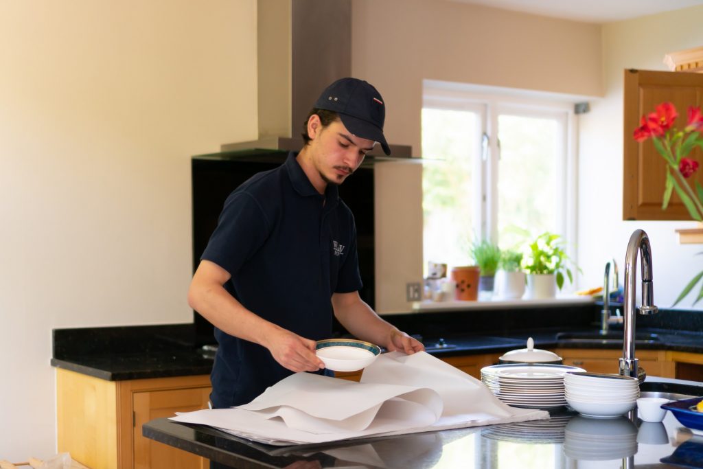 packing plates for removal