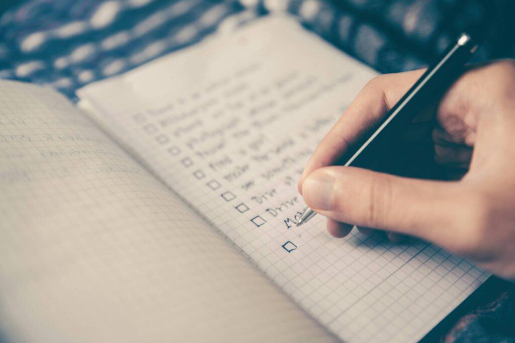 Moving checklist in a notebook